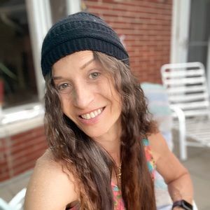 Meet your Posher, Ria